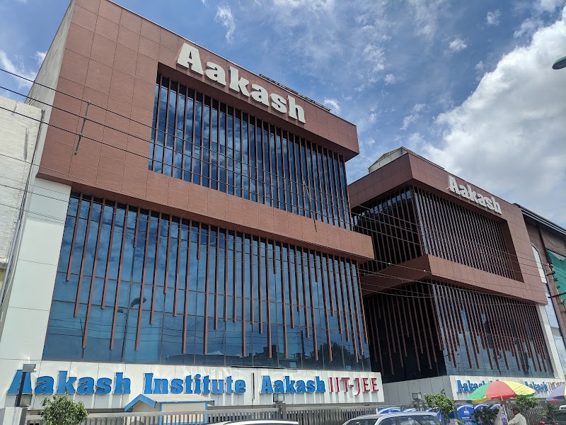 Aakash Institute - Coaching JEE/NEET in Delhi