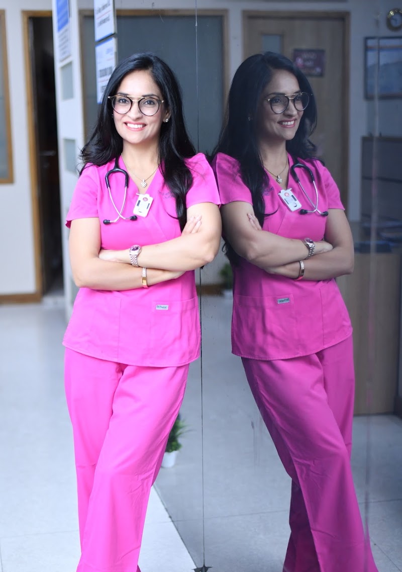 Dr Glossy Sabharwal - Radiologist in Delhi