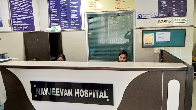 Dr. Naveen Bansal - Pediatrician in Delhi