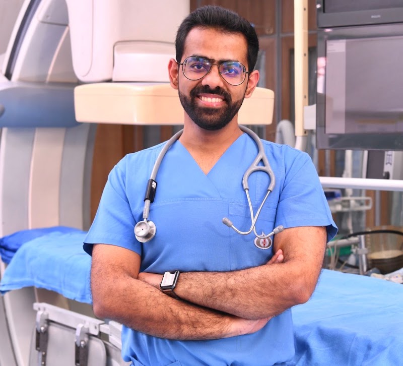 Dr Raghav Seth - Radiologist in Delhi