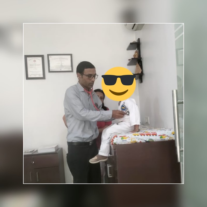 Dr Rahul Rajput - Pediatrician in Delhi