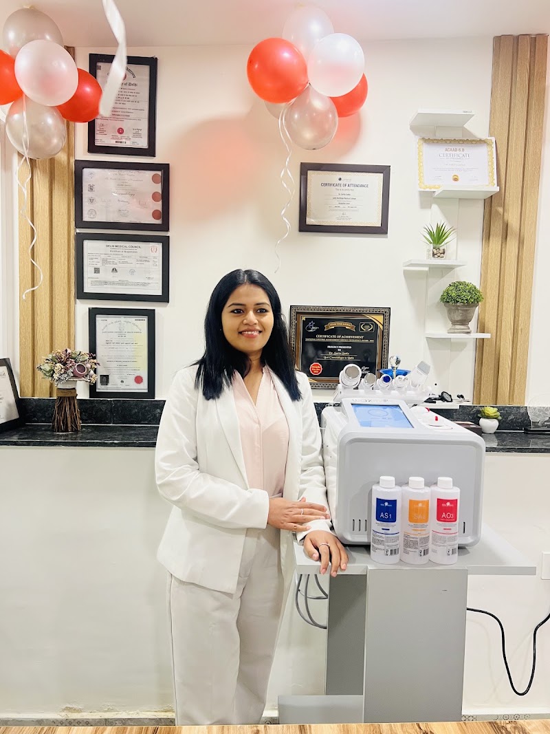 Dr. Sarita Sanke - Dermatologist in Delhi