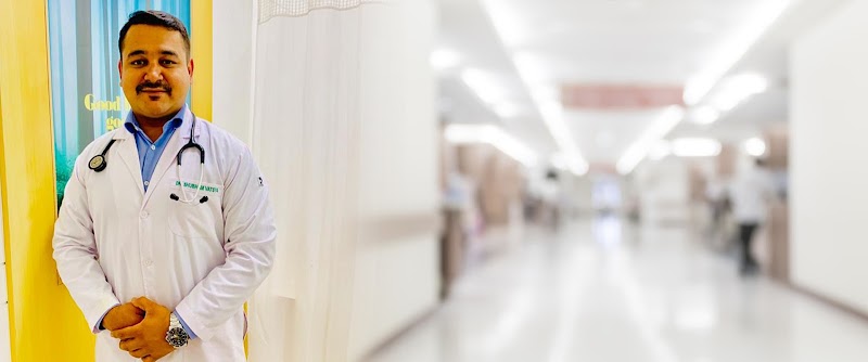 Dr Shubham Vatsya - Gastroenterologist in Delhi