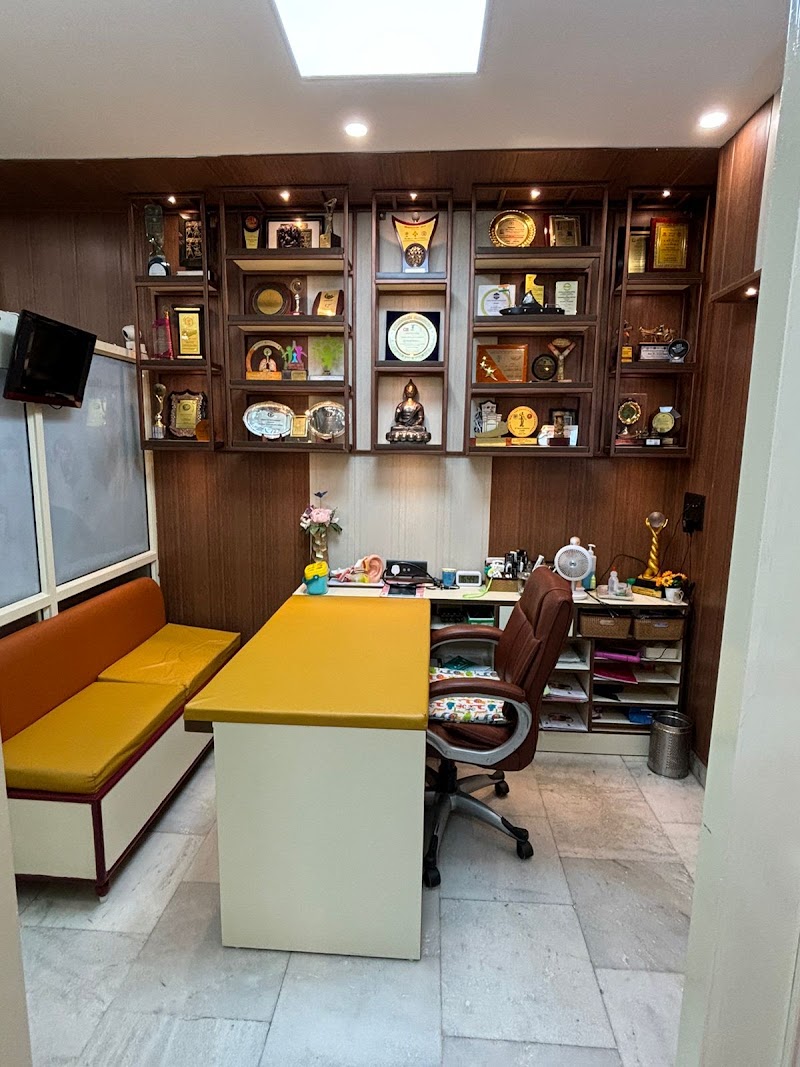 Dr. Suresh Gupta - Pediatrician in Delhi