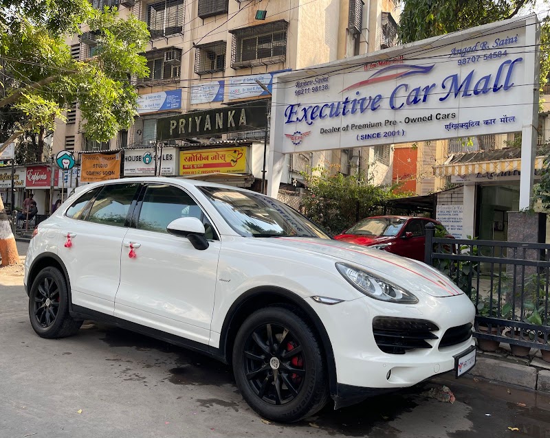 " Executive Car - 4 Wheeler Showroom in Mumbai