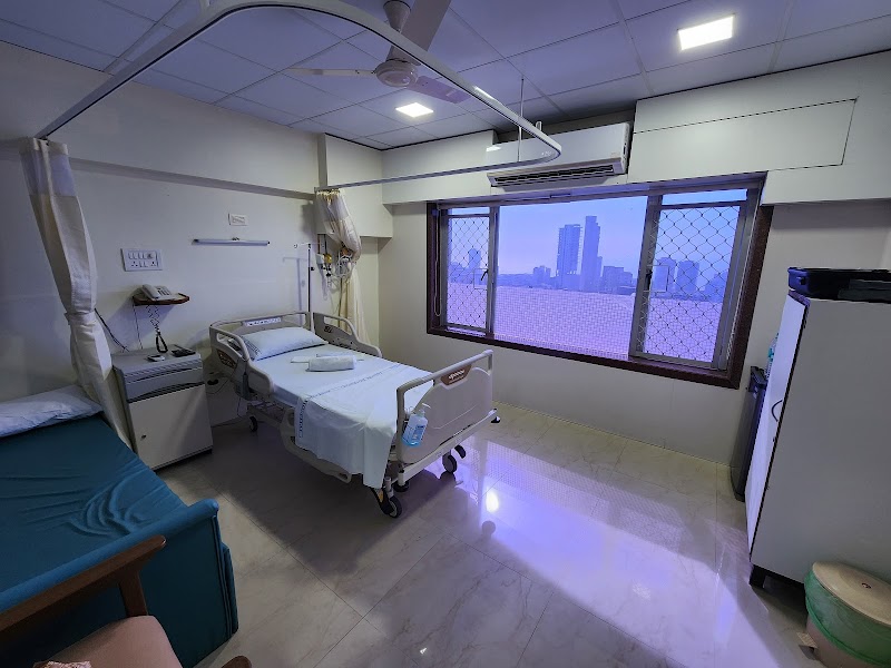 Jaslok Hospital And -  in Mumbai
