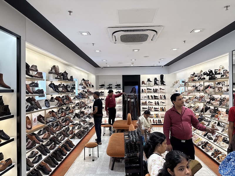 Metro Shoes - Footwear in Delhi