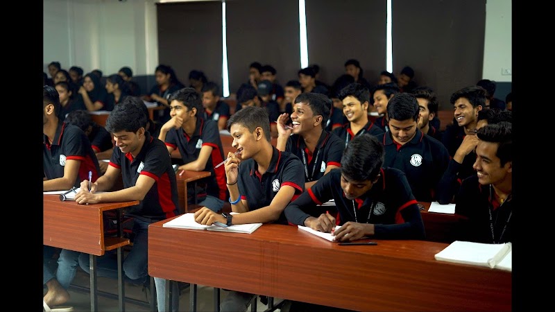 Physics Wallah Vidyapeeth - Coaching JEE/NEET in All Cities