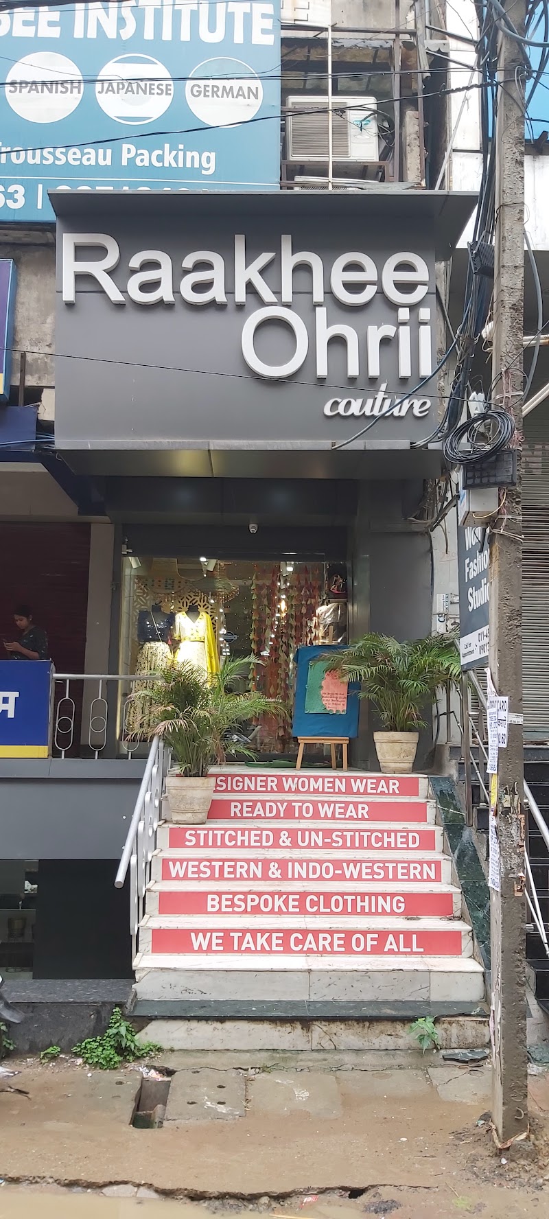 Raakhee Ohrii - Clothes Women in Delhi