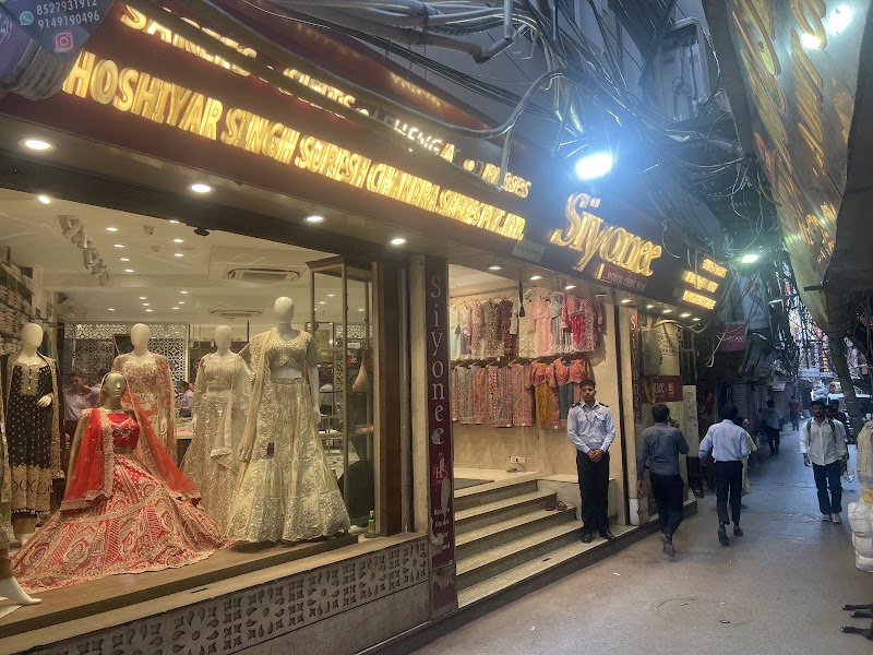Siyonee Clothing - Saree & Ethnic Wear in All Cities