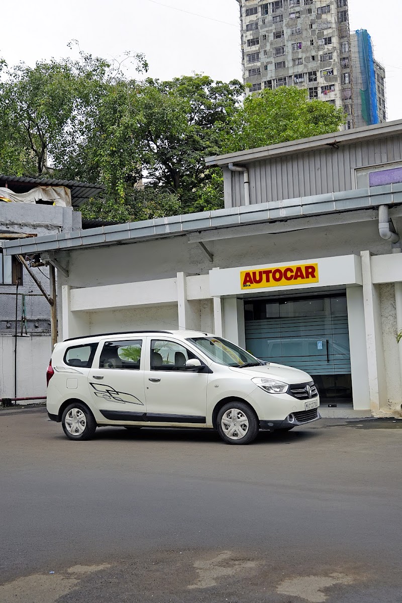 Spinny Car Hub - Old Car Seller in Mumbai