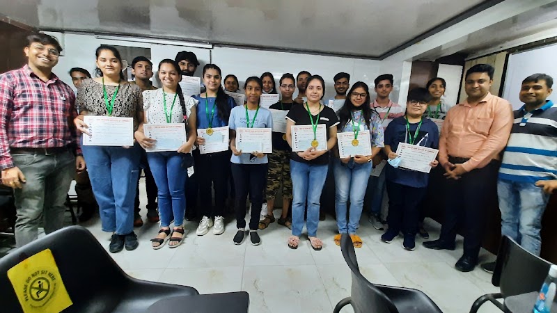 SSK INSTITUTE OF - Coaching-Commerce in Delhi