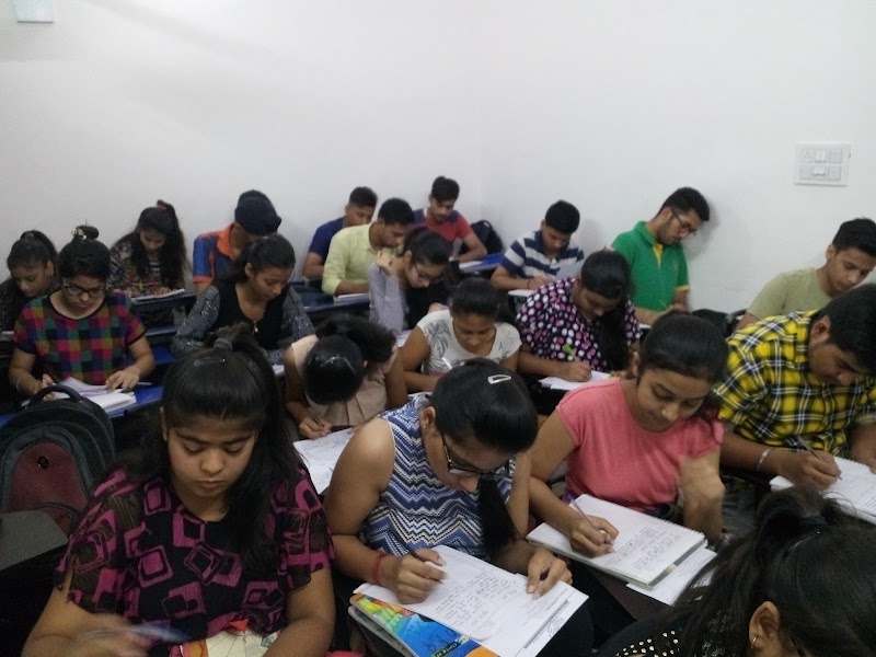 STG CLASSES - Coaching-Commerce in Delhi