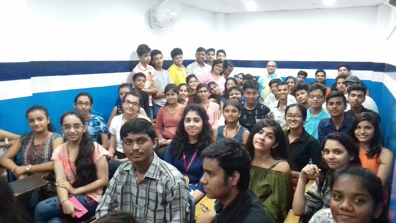 Turning Point Institute - Coaching JEE/NEET in All Cities