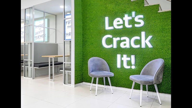 Unacademy Coaching Centre - Coaching JEE/NEET in Delhi