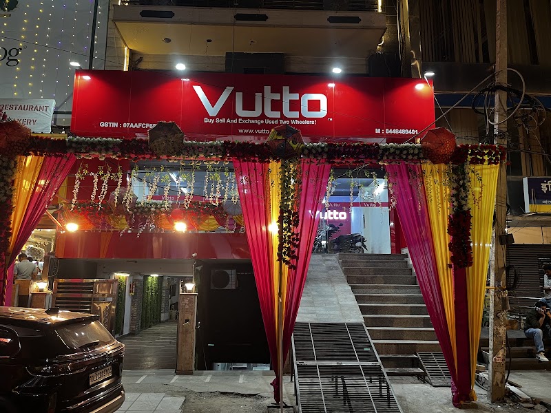 Vutto Showroom: Buy - 4 Wheeler Showroom in Delhi